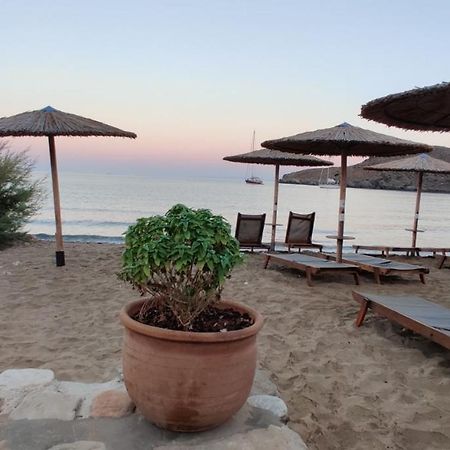 Tramonto Nel Delfini Appartement Kini Buitenkant foto